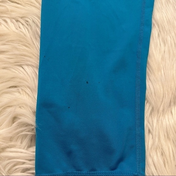 Inner Spirit Cropped Leggings Teal Blue - Picture 5 of 9